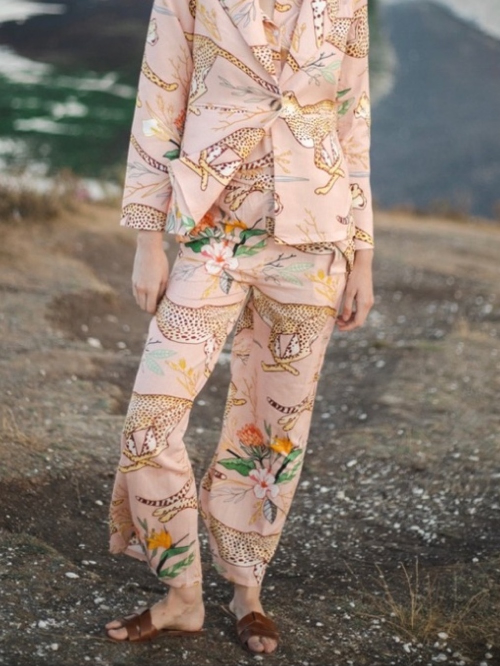 Las Surenas Linen Blend Cheetah Running Pant